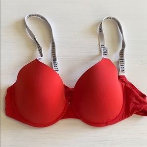 t-shirt bra